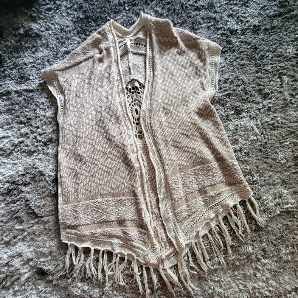 Women's Vanity Cream Tan Sweater Short Sleeve Size Small
